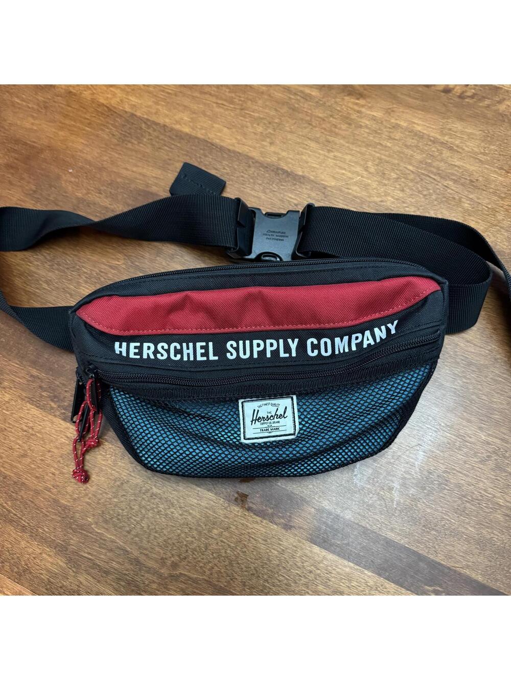 Herschel Supply Company, Nineteen Belt Bag